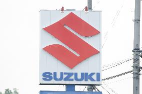 Suzuki's logo